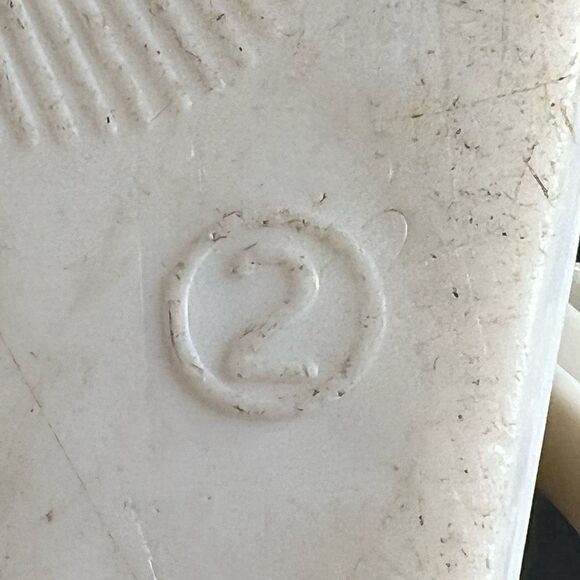 Girls MICHAEL KORS White Cork Print Footbed Flip Flop Sandals / Size 2 - Picture 8 of 8